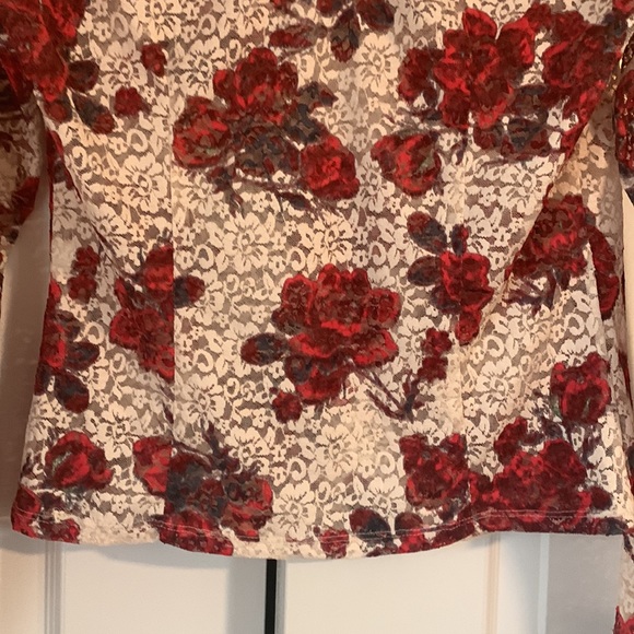 Zara floral lace long sleeve top - Picture 4 of 7
